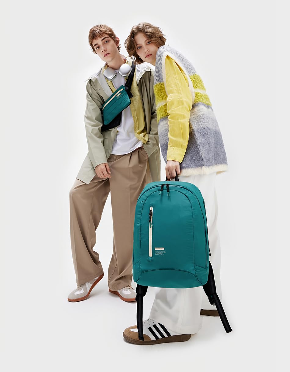 gaston-luga-lightweight-bauchtasche-petrol-recyceltes-nylon-reflektierende-detai image 5