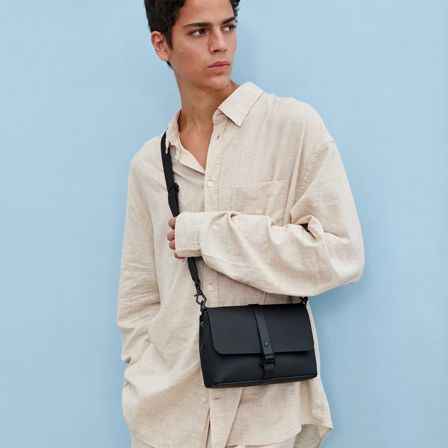 gaston-luga-spl-sh-crossbody-bag-umh-ngetasche-schwarz image 3