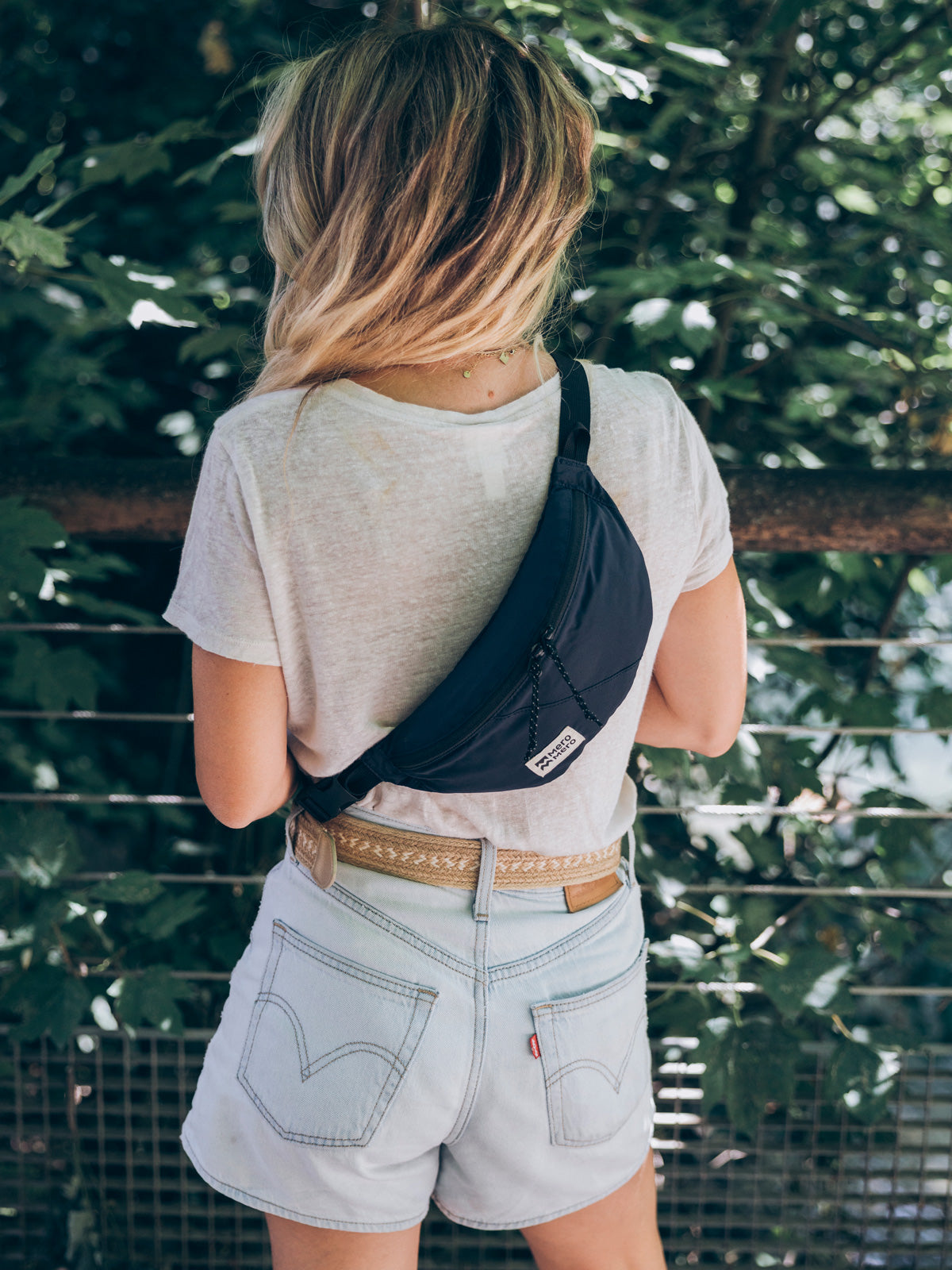 meromero-mini-hoian-light-bauchtasche-navy-blue-1-5l image 6
