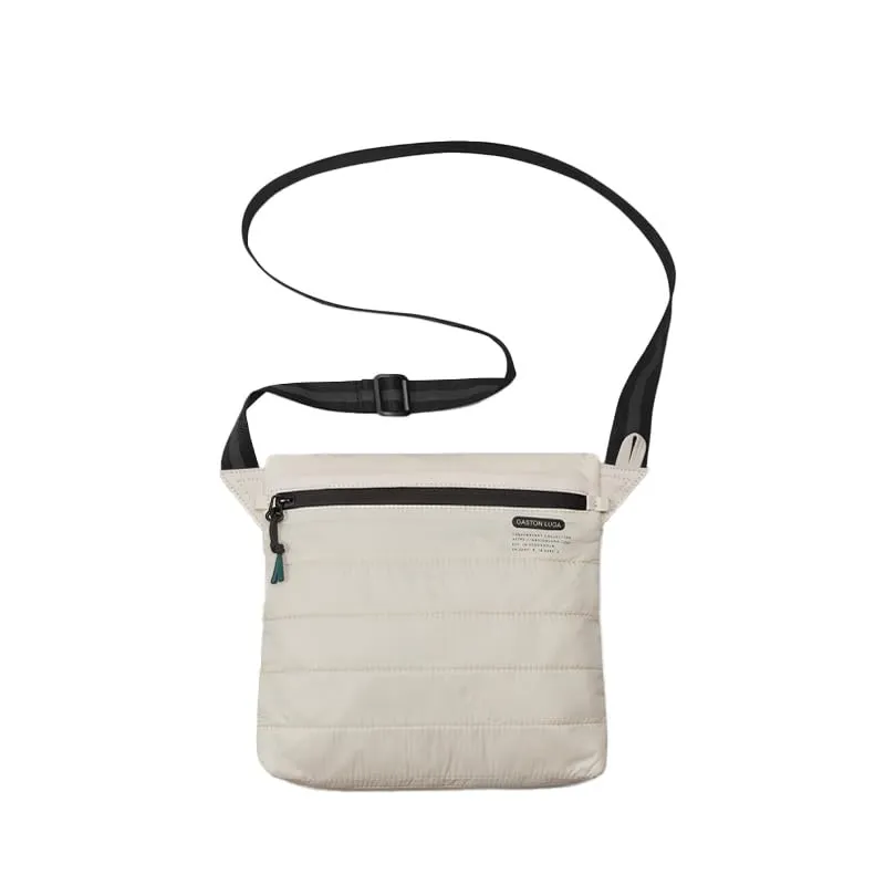 gaston-luga-lightweight-day-bag-bauchtasche-schwarz-recycelt image 1